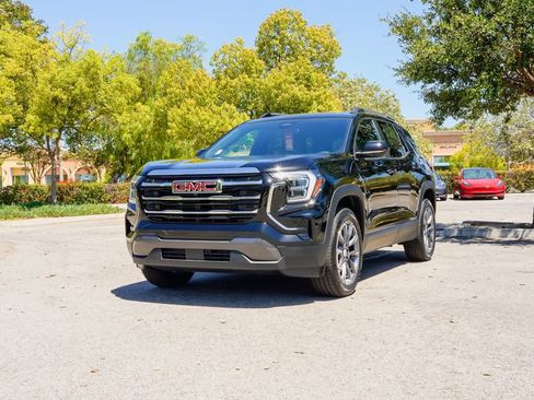 New 2026 GMC Terrain Elevation w/ Elevation Premium Package AWD/4WD image 2