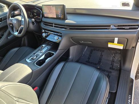 Certified 2025 INFINITI QX60 Luxe w/ Black Edition AWD/4WD image 23