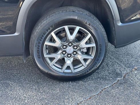 Used 2022 GMC Acadia SLE image 9