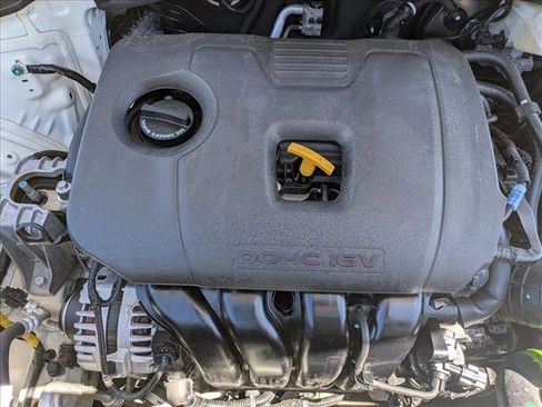 Used 2025 Kia Soul LX w/ LX Technology Package FWD image 21