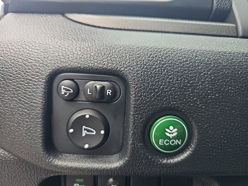 Used 2023 Honda Passport TrailSport image 17