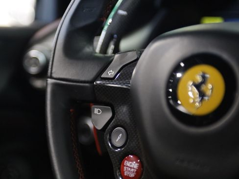 Used 2016 Ferrari 488 GTB RWD image 22