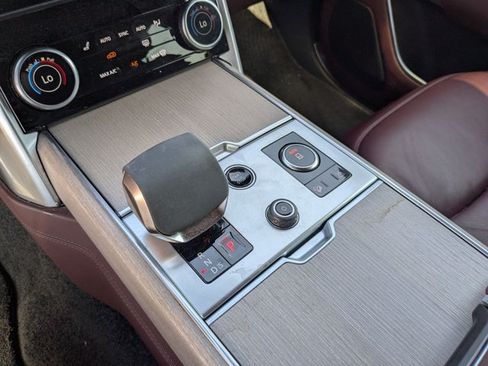 Used 2023 Land Rover Range Rover Autobiography AWD/4WD image 11