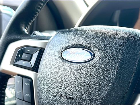 Used 2018 Ford F150 Lariat AWD/4WD image 30