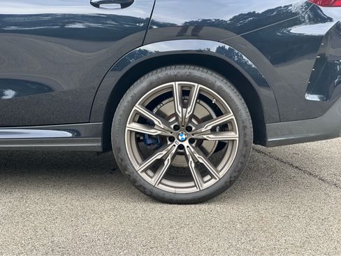 Used 2022 BMW X6 M50i w/ Executive Package AWD/4WD image 22