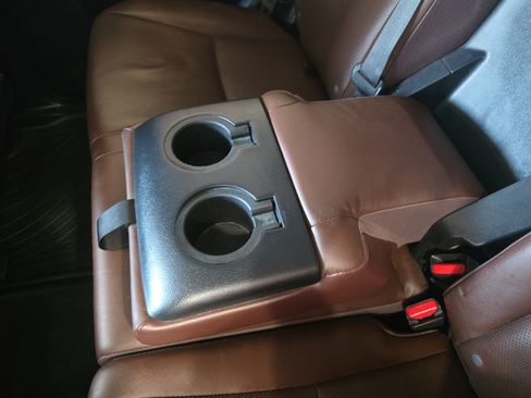 Used 2015 Toyota 4Runner Limited w/ Four Season Floor Mat Package AWD/4WD image 29