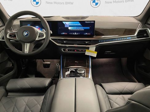 New 2026 BMW X5 xDrive50e w/ M Sport Package AWD/4WD image 10