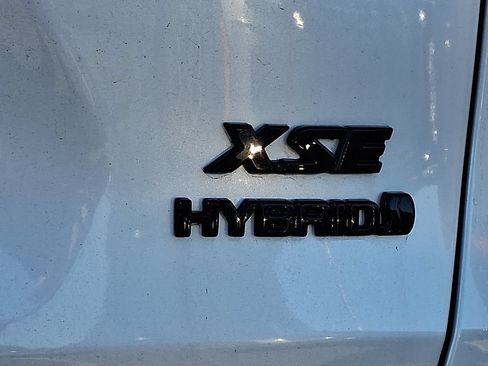 Used 2024 Toyota RAV4 XSE w/ Advanced Technology Package AWD/4WD image 11