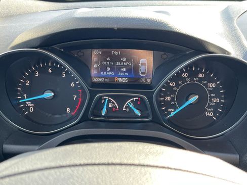 Used 2019 Ford Escape SE image 24