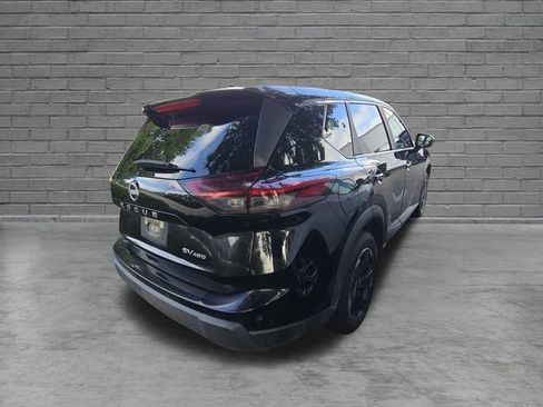 Used 2024 Nissan Rogue SV AWD/4WD image 8