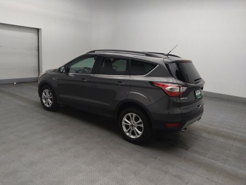 Used 2018 Ford Escape SE image 3