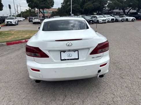 Used 2014 Lexus IS 250C w/ Luxury Package RWD image 4