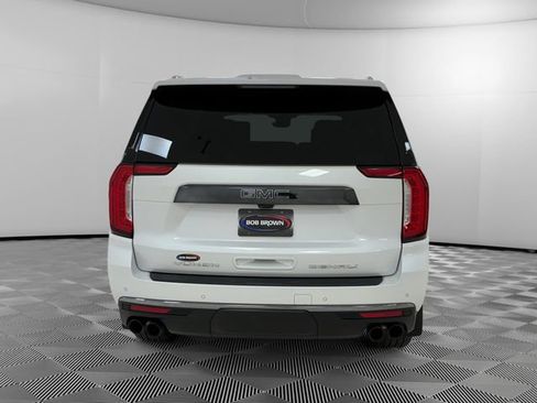 Used 2023 GMC Yukon XL Denali Ultimate AWD/4WD image 4