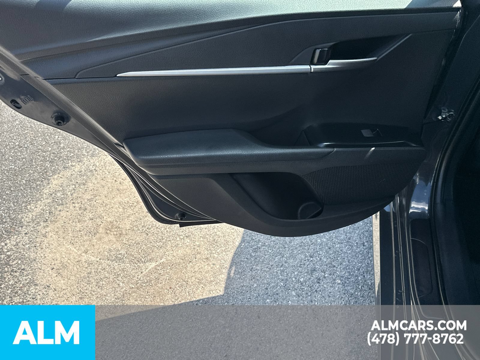 Used 2025 Toyota Camry LE FWD image 24