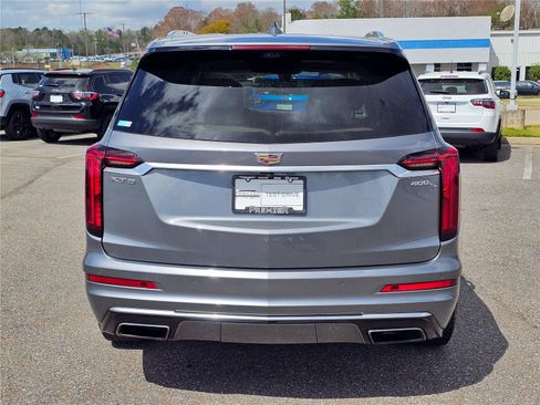 Used 2022 Cadillac XT6 Premium Luxury w/ Technology Package FWD image 10