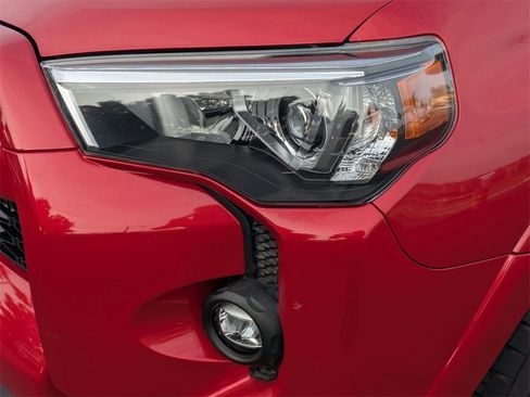 Used 2024 Toyota 4Runner SR5 Premium image 11