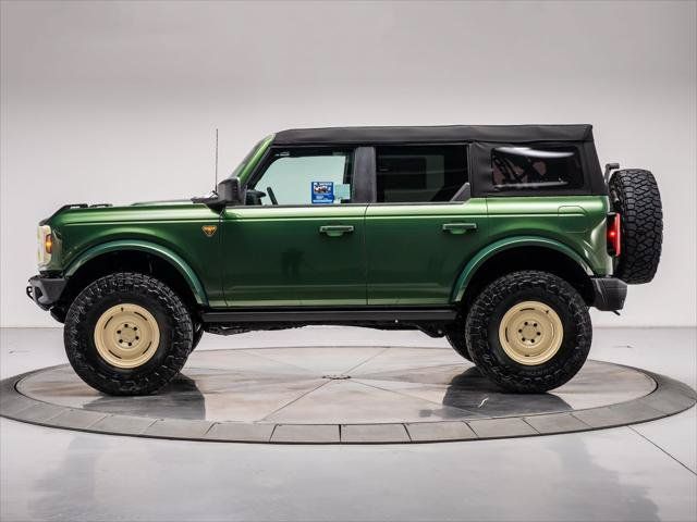 New 2025 Ford Bronco Badlands w/ Sasquatch Package AWD/4WD image 2