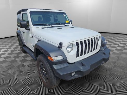 Used 2024 Jeep Wrangler Sport AWD/4WD image 3