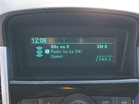 Used 2015 Chevrolet Cruze LS image 22