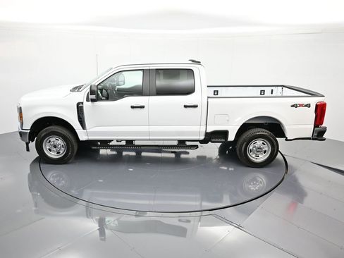 New 2026 Ford F250 XL w/ XL Chrome Package AWD/4WD image 37