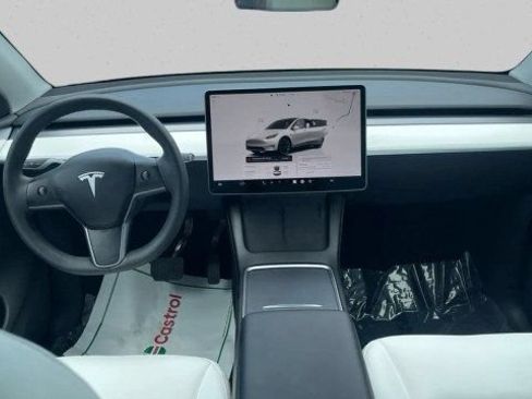 Used 2023 Tesla Model Y Long Range AWD/4WD image 14