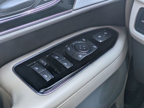 Certified 2024 Lincoln Navigator L Reserve AWD/4WD image 30