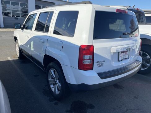 Used 2016 Jeep Patriot Latitude image 3