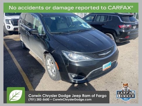 Used 2018 Chrysler Pacifica Touring-L Plus w/ Tire & Wheel Group image 1