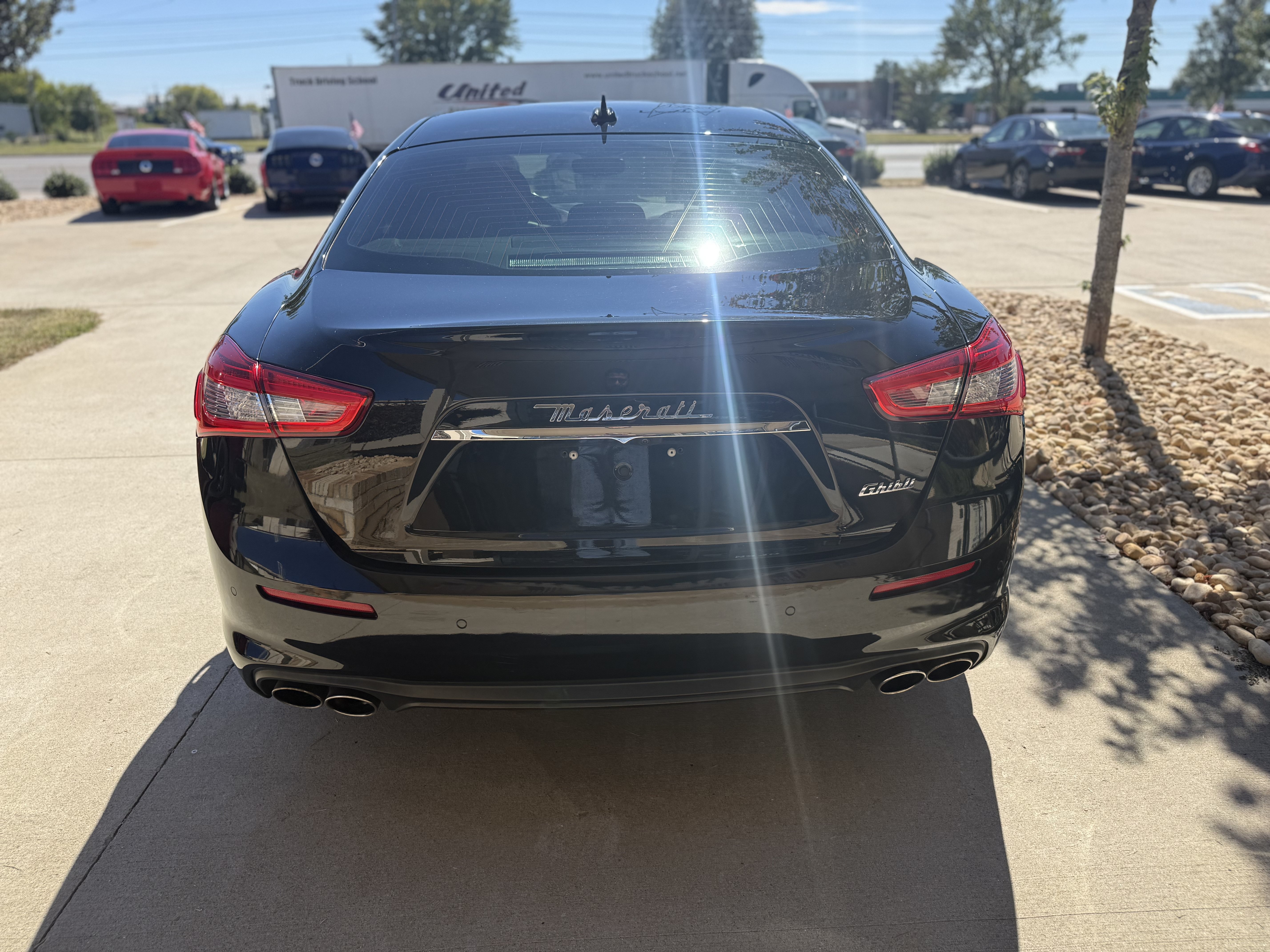 Used 2018 Maserati Ghibli RWD image 7
