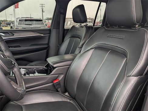Used 2022 Jeep Grand Cherokee Overland image 14