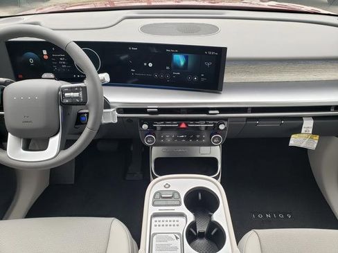 New 2026 Hyundai Ioniq 9 Limited image 9