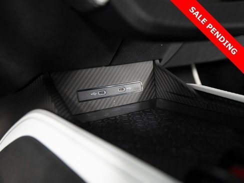 Used 2024 Lamborghini Revuelto image 22