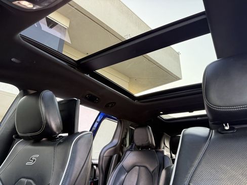 Used 2020 Ford Escape SEL image 2