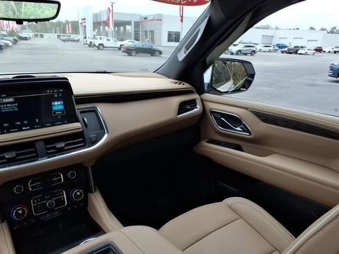 Used 2024 Chevrolet Tahoe Premier image 11