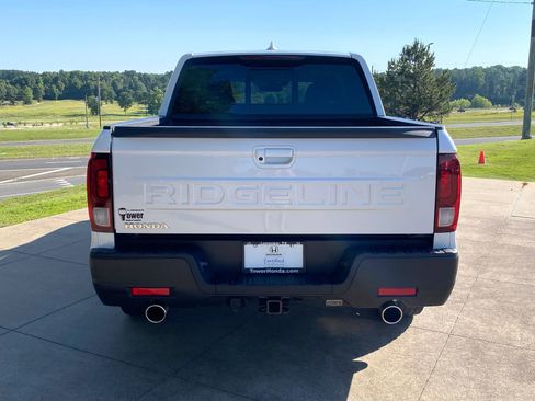 Used 2025 Honda Ridgeline RTL image 5