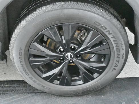 Used 2023 Nissan Rogue SV w/ SV Premium B Package image 60