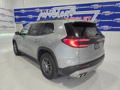 Used 2025 GMC Acadia Elevation image 6