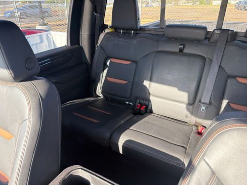 Used 2024 GMC Sierra 2500 AT4 w/ AT4 Premium Plus Package AWD/4WD image 12