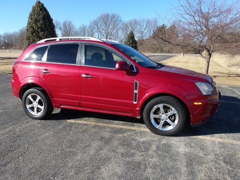 Used 2013 Chevrolet Captiva Sport LT w/ Convenience Package image 1