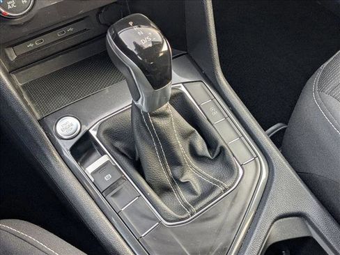 Used 2024 Volkswagen Tiguan S image 12