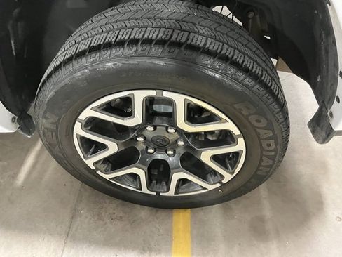 Used 2025 RAM 1500 Laramie image 8