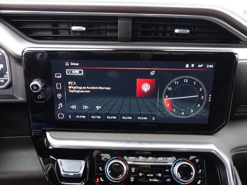 Used 2022 GMC Sierra 1500 Denali AWD/4WD image 46