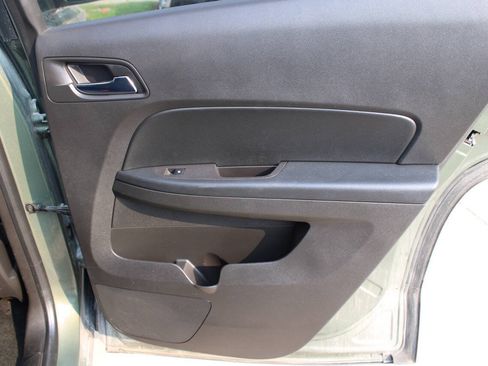 Used 2015 GMC Terrain SLE FWD image 9
