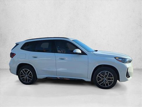 Used 2024 BMW X1 xDrive28i w/ Premium Package AWD/4WD image 4