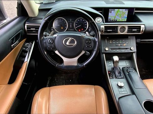 Used 2016 Lexus IS 300 AWD image 5