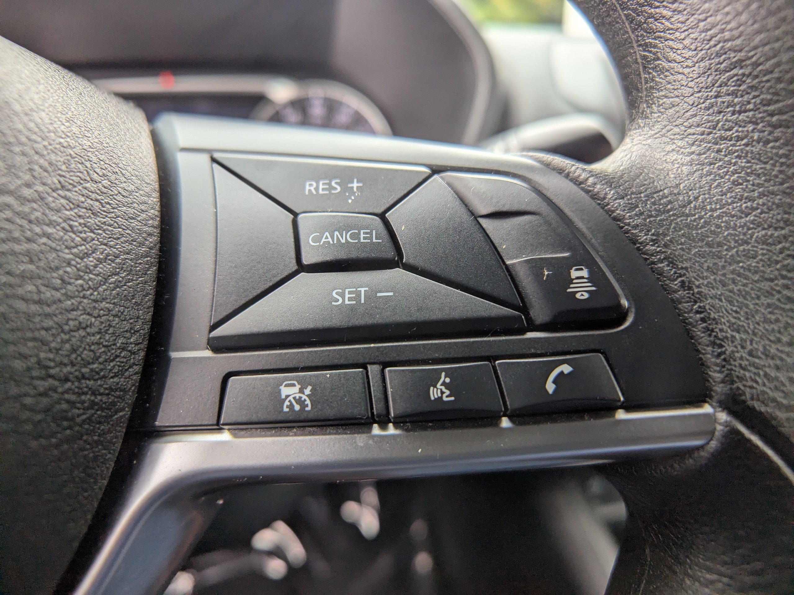 Used 2024 Nissan Sentra SV FWD image 24
