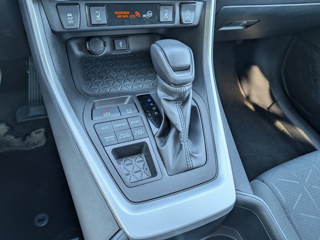 Used 2022 Toyota RAV4 XLE w/ Convenience Package AWD/4WD image 26