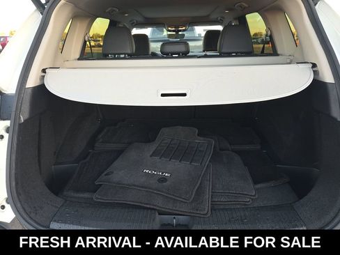 Used 2023 Nissan Rogue SL w/ SL Premium Package image 15