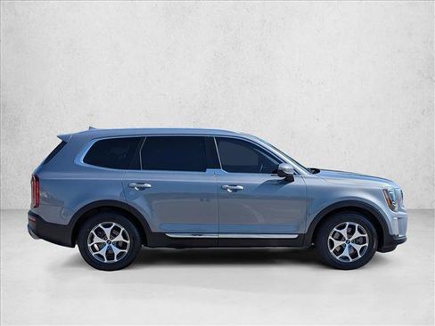Used 2022 Kia Telluride EX w/ Towing Package AWD/4WD image 4
