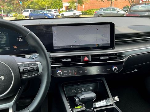 Used 2025 Kia K5 GT-Line AWD/4WD image 6
